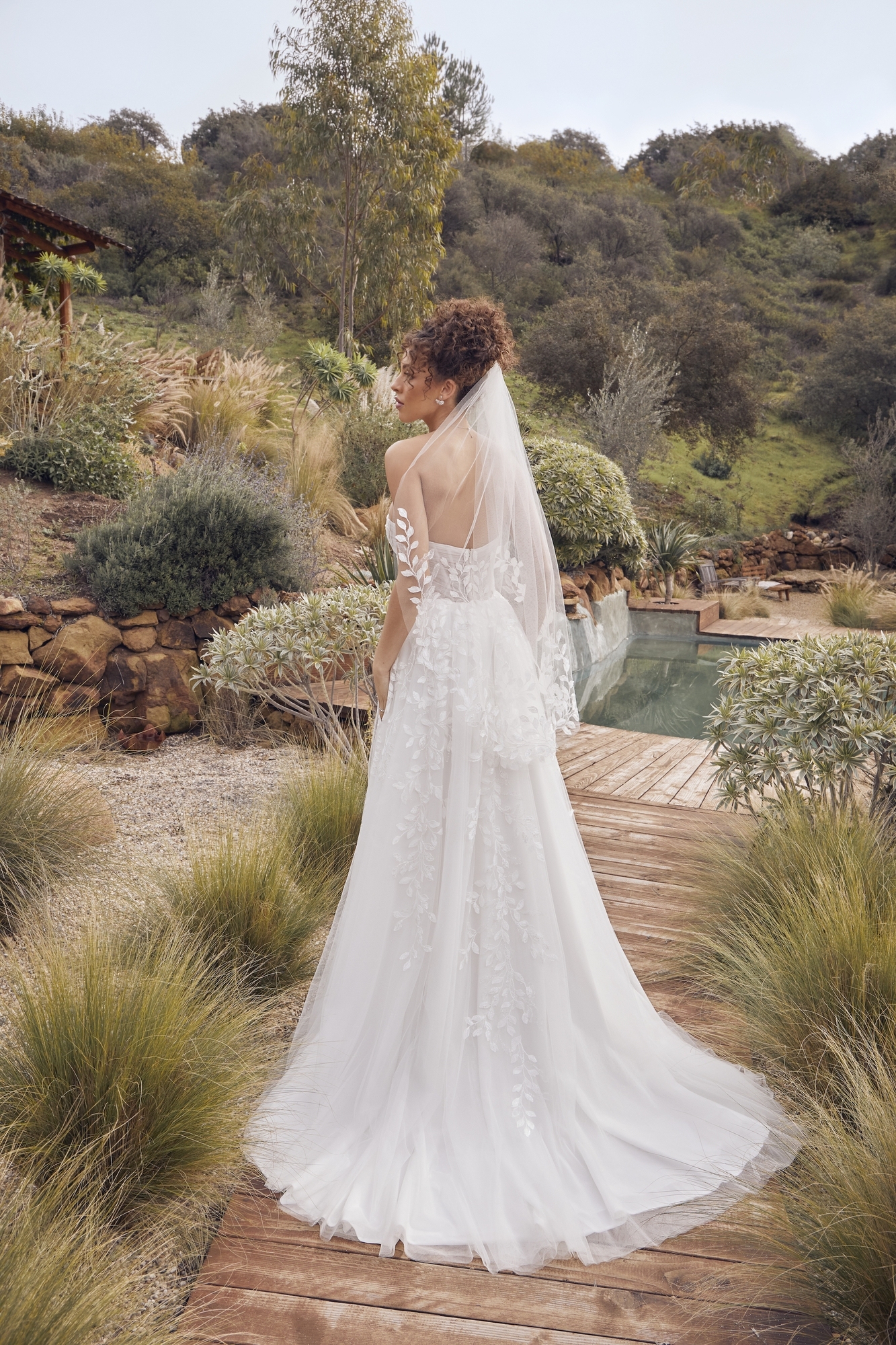 Elegance  A-Line Plunge V-neck Wedding Dress #BL415
