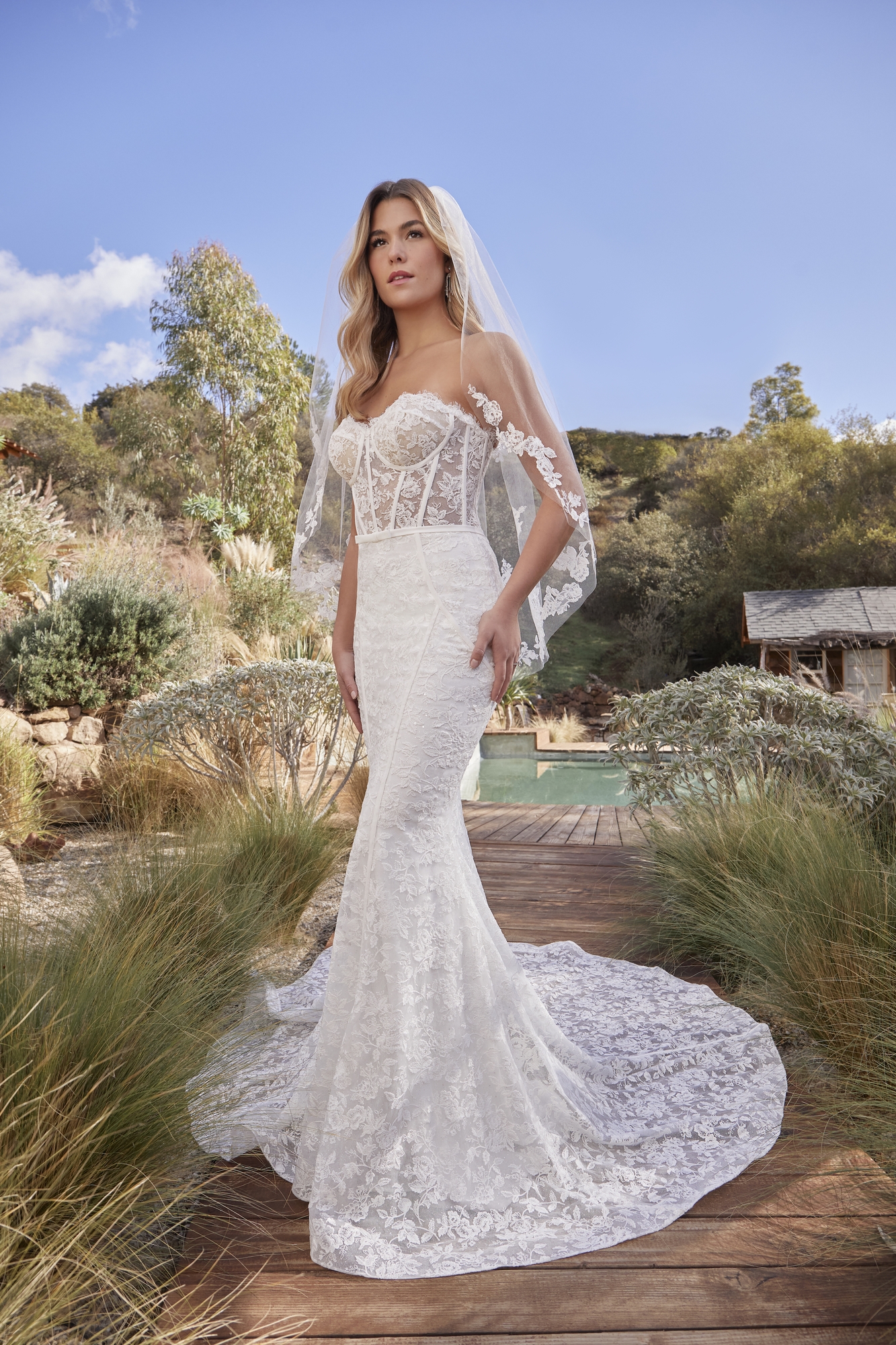 Vintage Fit And Flare Soft French Floral Lace Wedding Dress