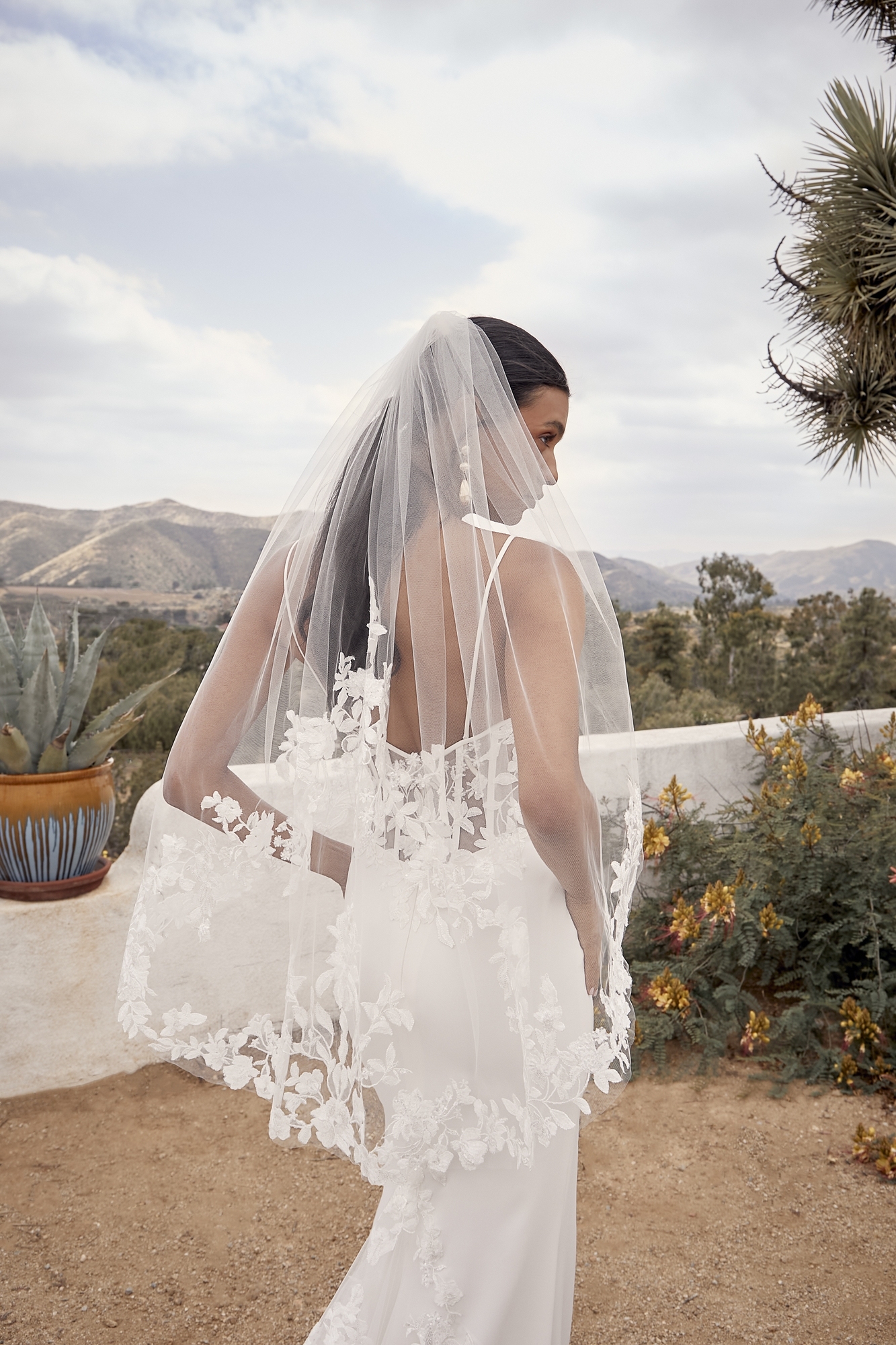Flattering Fit And Flare Scoop Neckline Floral Lace With Sequins Wedding Dress