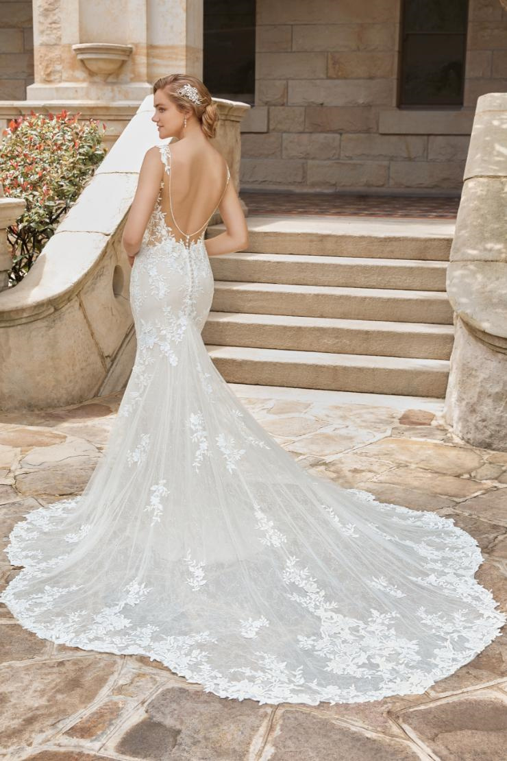 Glamorous Lace Low Back Wedding Dress #Y22183