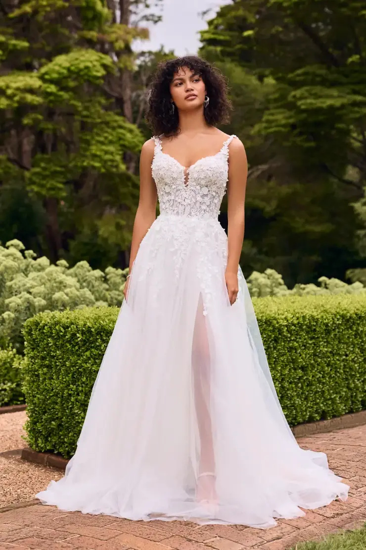 Beautiful Boho Bridal Gown With Volumous Skirt # Y3126
