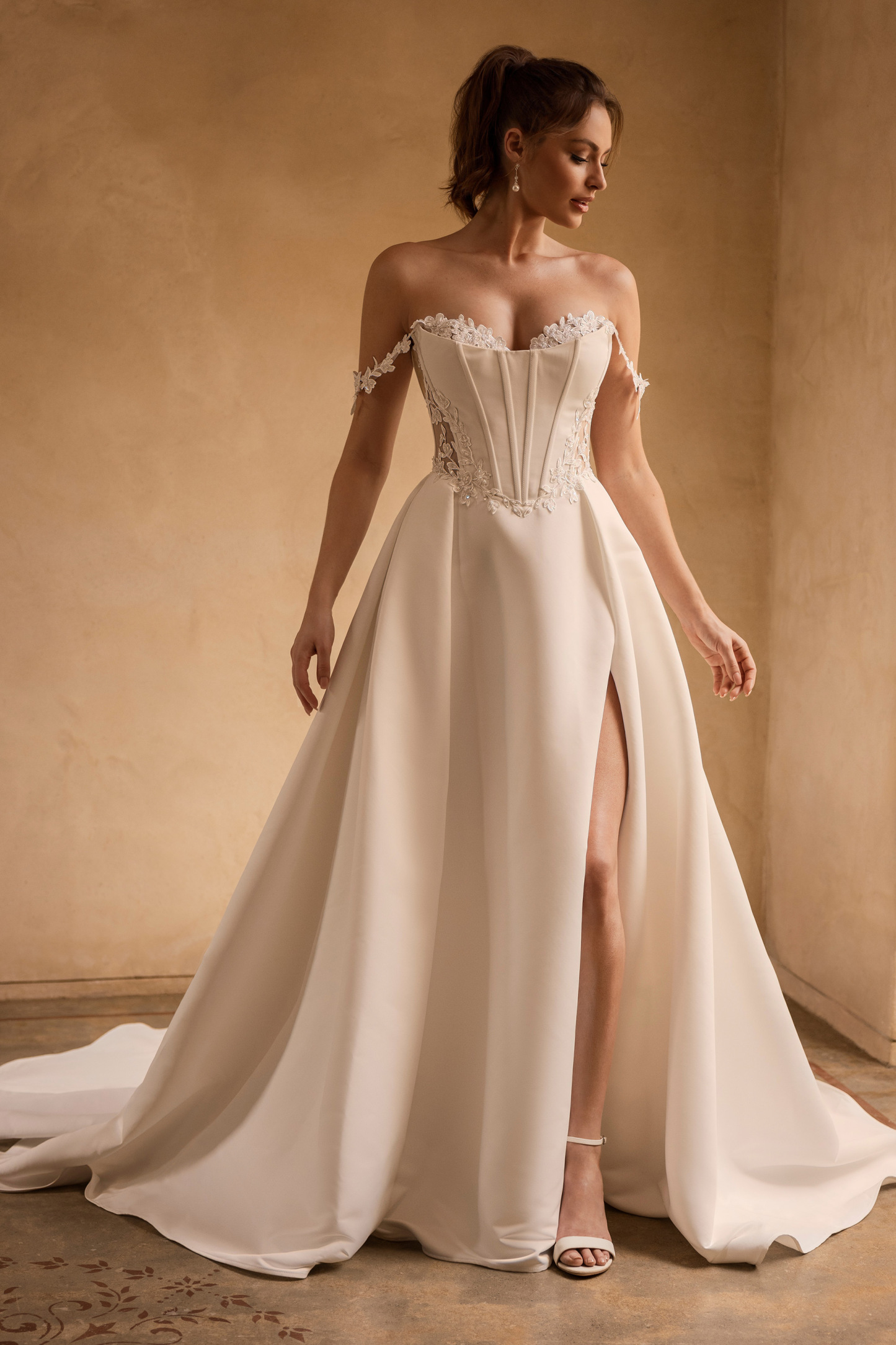 Elegant Ballgown with Lace and Boning Details Rue | Style Y3171