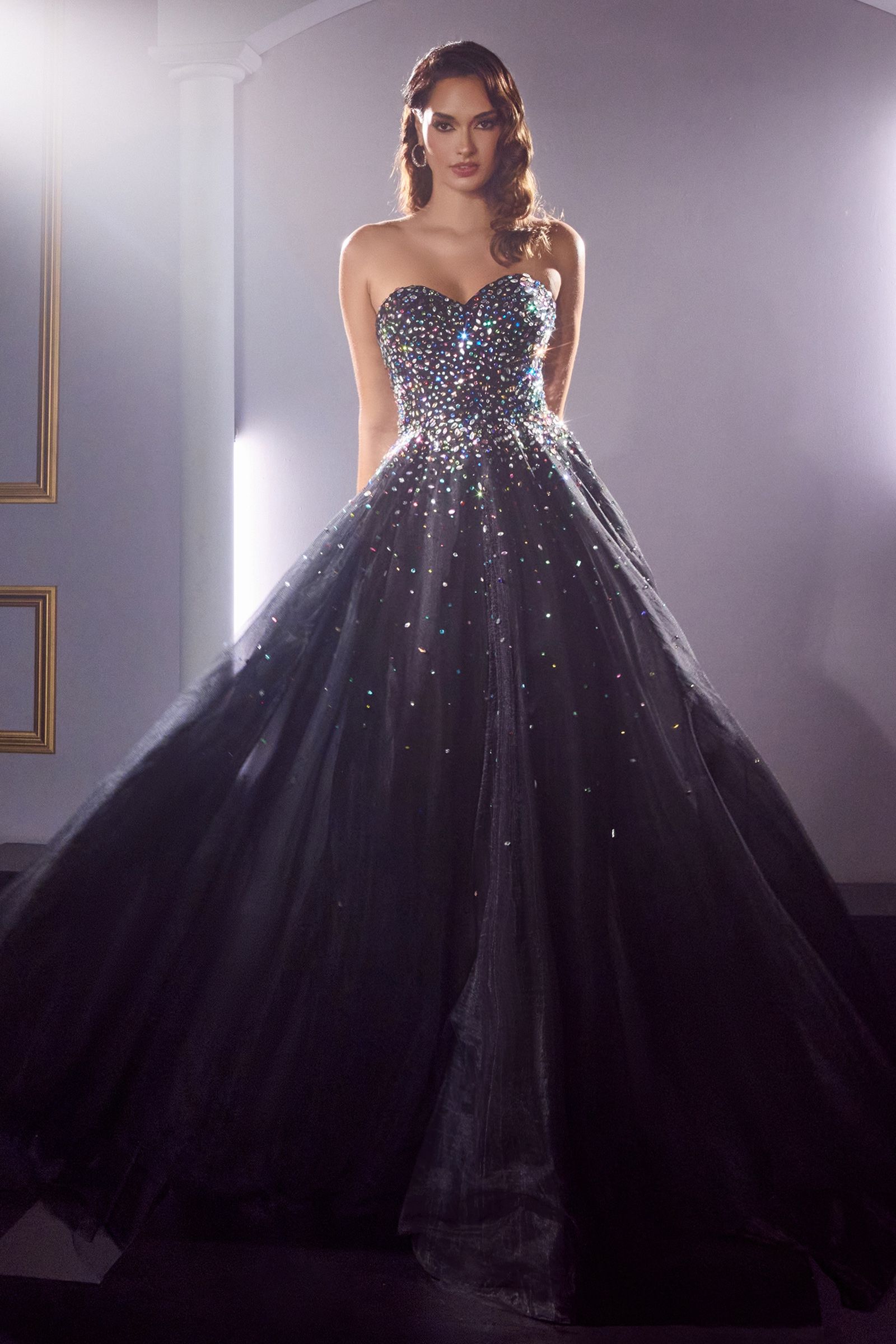 Sweetheart neckline and bejeweled #CB114
