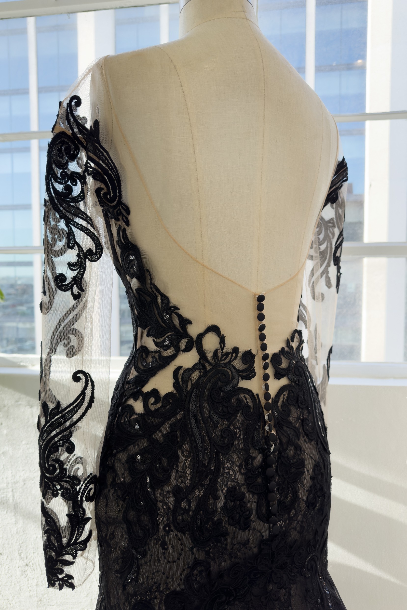 Trumpet-Mermaid Chapel Train Lace Tulle Wedding Dress CW3009