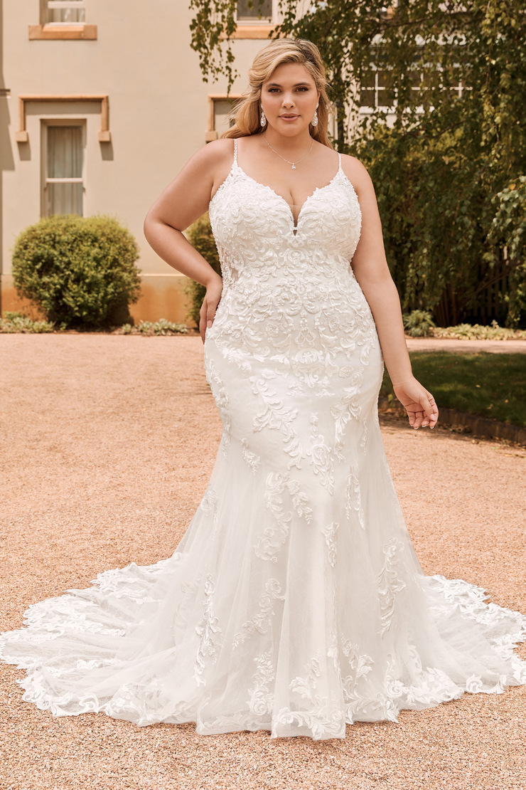 Sexy Lace Wedding Dress With Sheer Train TAMARA | STYLE Y22042