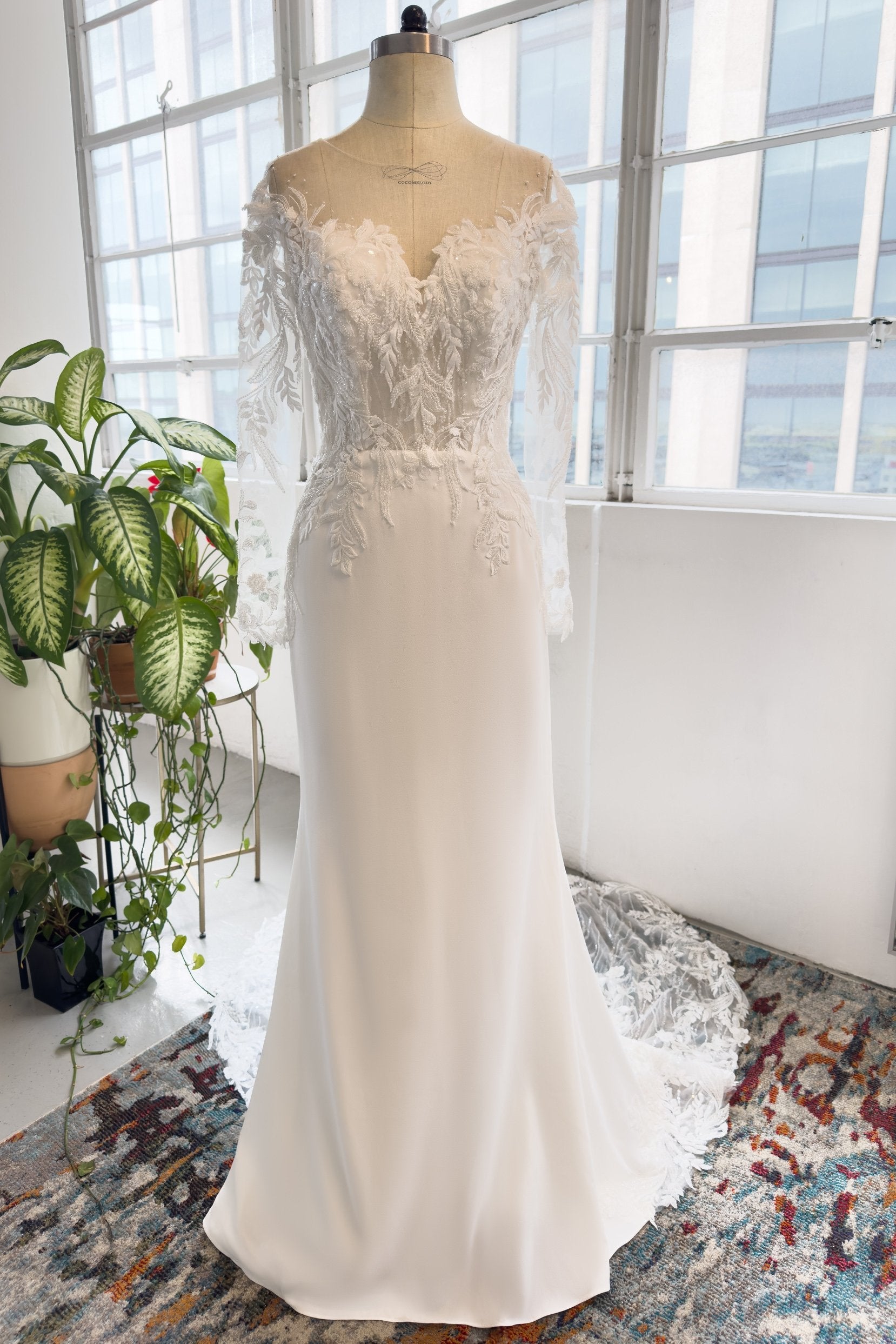 Trumpet-Mermaid Chapel Train Lace Wedding Dress