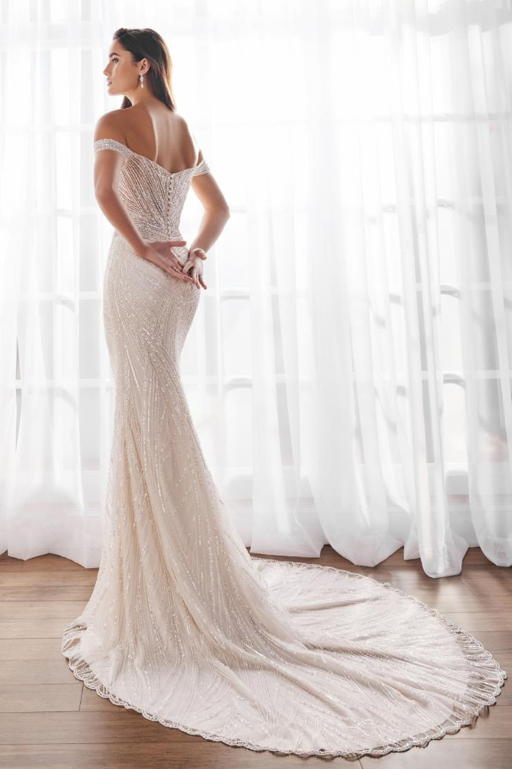 MARTIN THORNBURG MT5107F Fit and Flare Sweetheart Off-the-Shoulder Tulle Wedding Dress