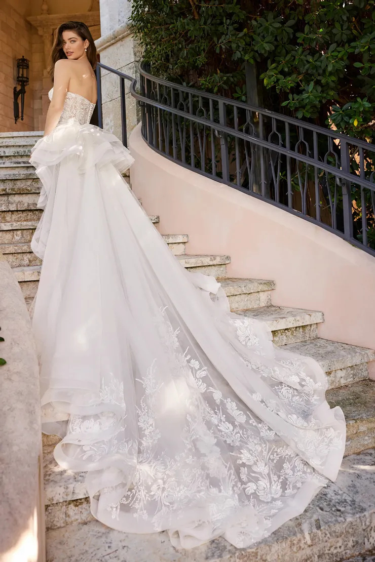 # MARTIN THORNBURG MTL9101 Mermaid Strapless Lace Appliques Tulle Wedding Dress