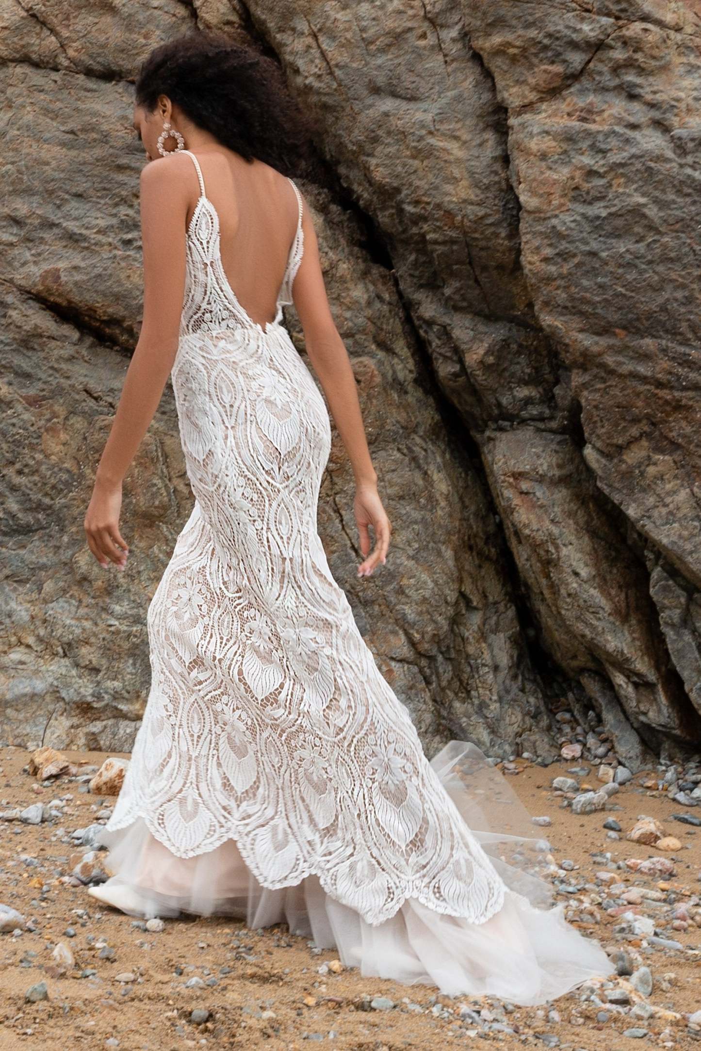 Trumpet Sweep-Brush Train Chiffon Lace Wedding Dress