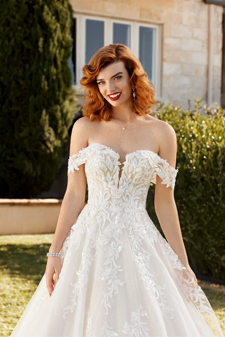 Royal Wedding Ballgown With Off-Shoulder Straps # ST617