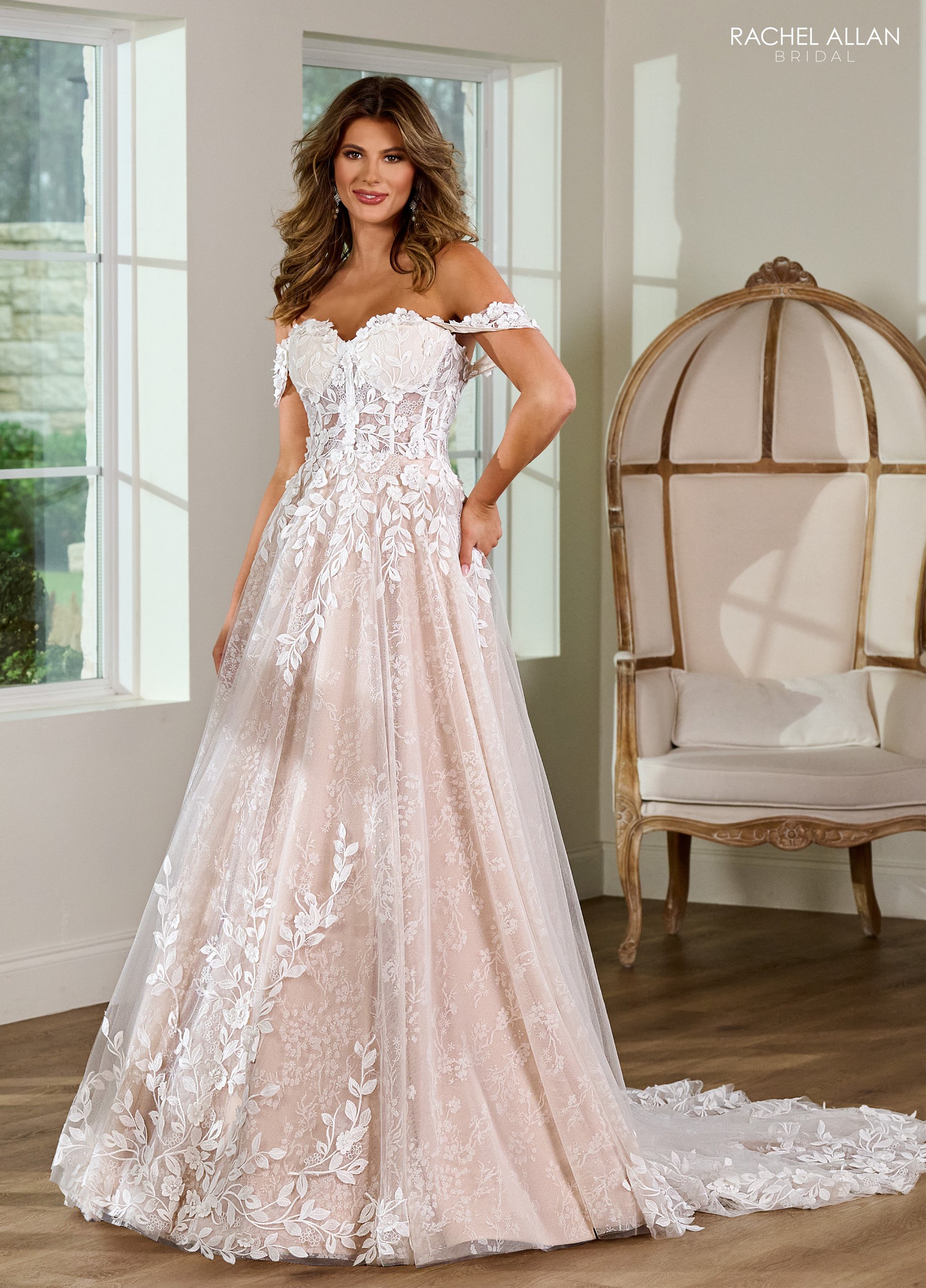 A-Line Sweetheart Floral Appliques Wedding Dress With Detachable Puff Sleeves RB4189