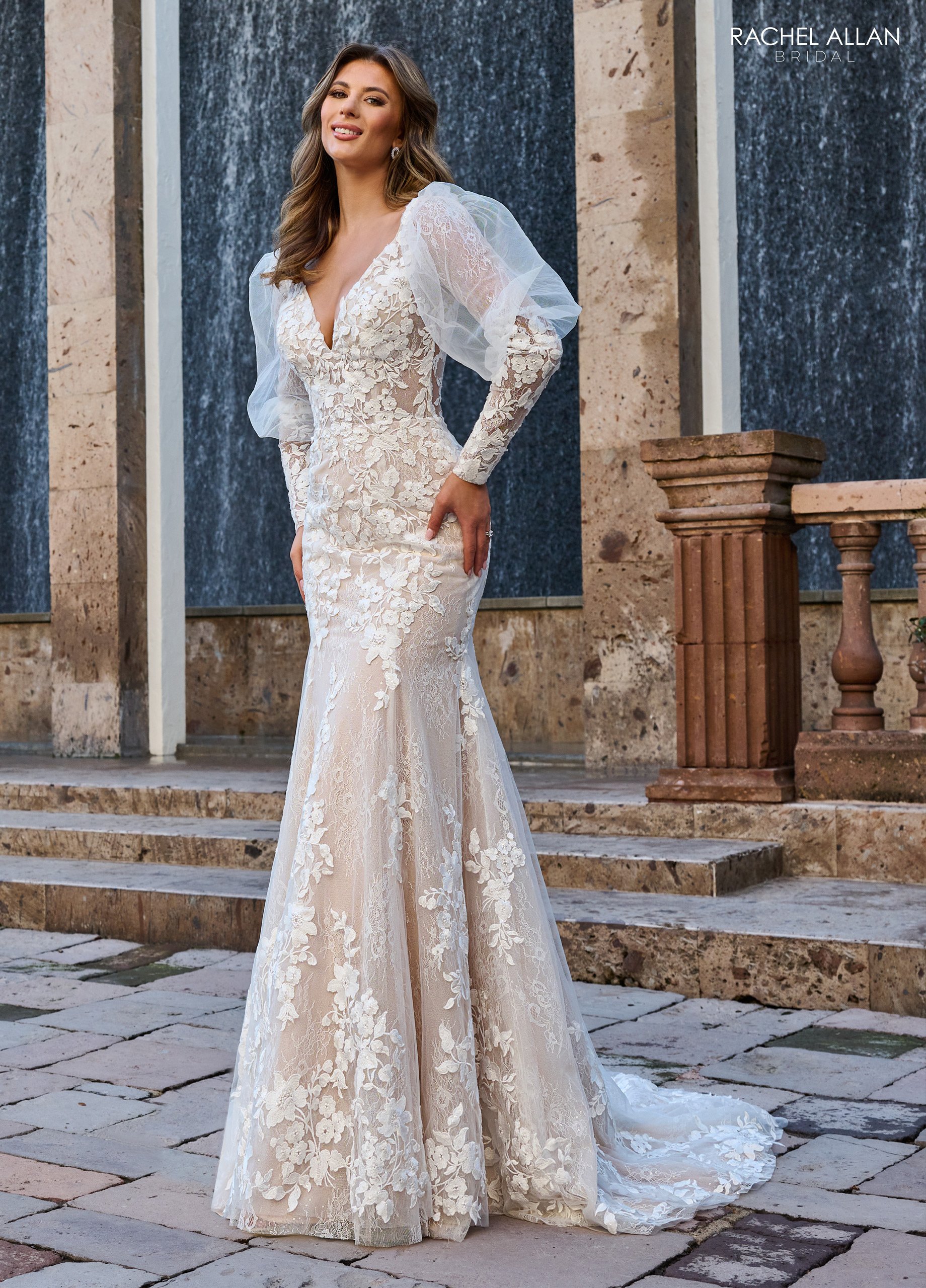 Stunning Mermaid Deep V-Neck Floral Lace Embroidery Wedding Dress RB3199