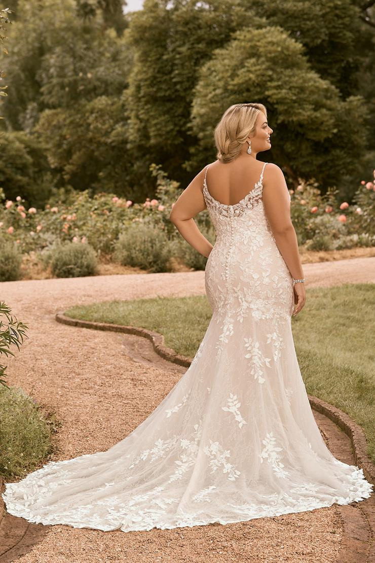 Plus Size Fit And Flare Lace Wedding Dress #Y22171HB