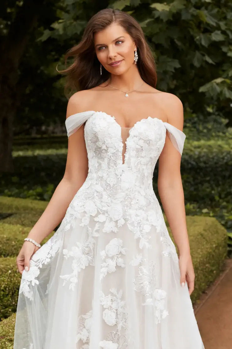 Ethereal Off-Shoulder Sweetheart Wedding Dress #Y22265