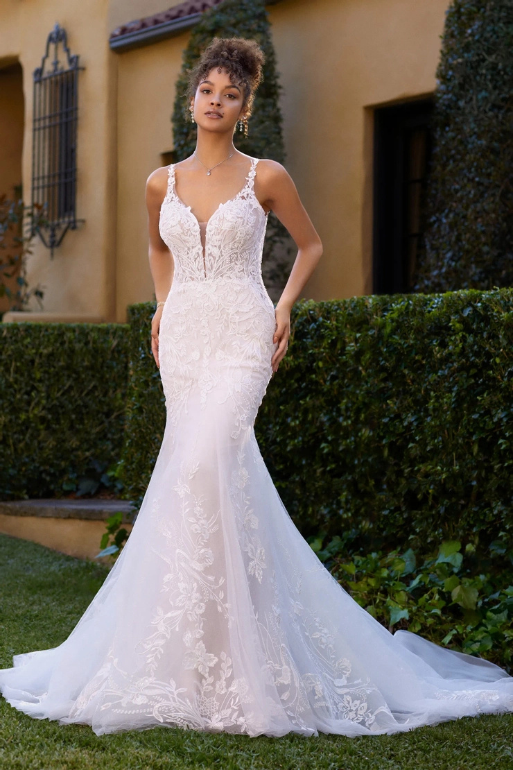 Dreamy Bridal Gown With Fitted Skirt # Y3109