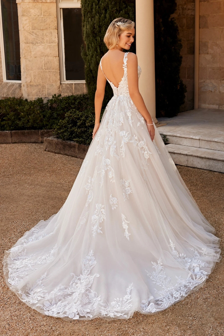 Fairytale Wedding Dress With V-Neckline # Y3115