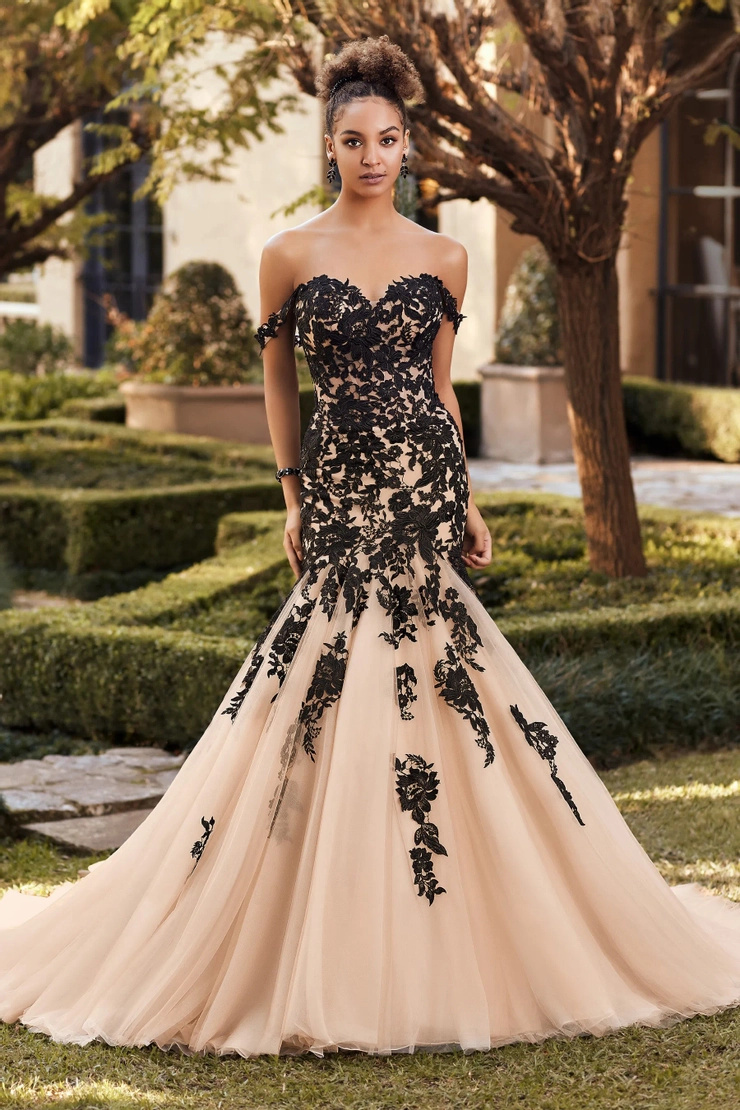Black Wedding Dress With Flared Skirt # Y3116