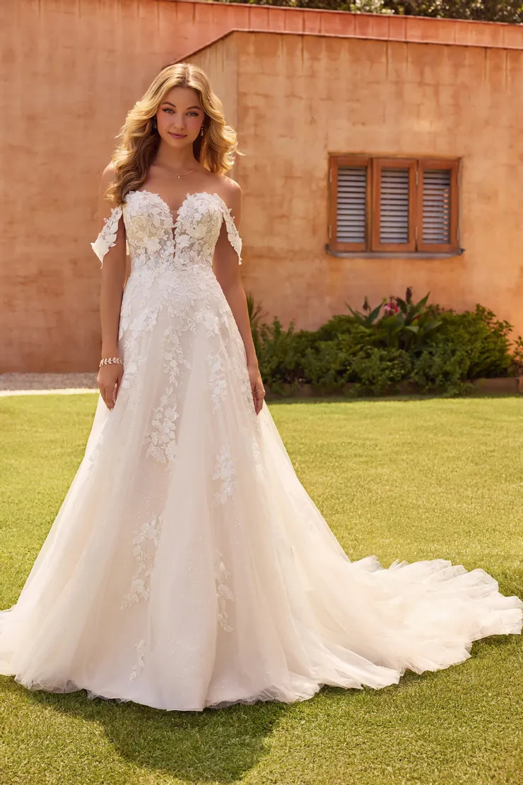 Romantic Lace Wedding Dress With A-Line Skirt # Y3120