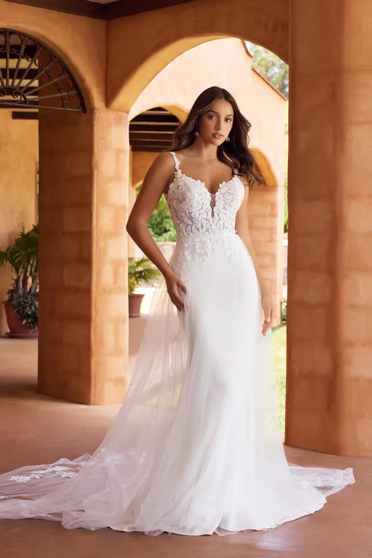 Modern Bridal Gown With Dreamy Detachable Tulle Overskirt # Y3121