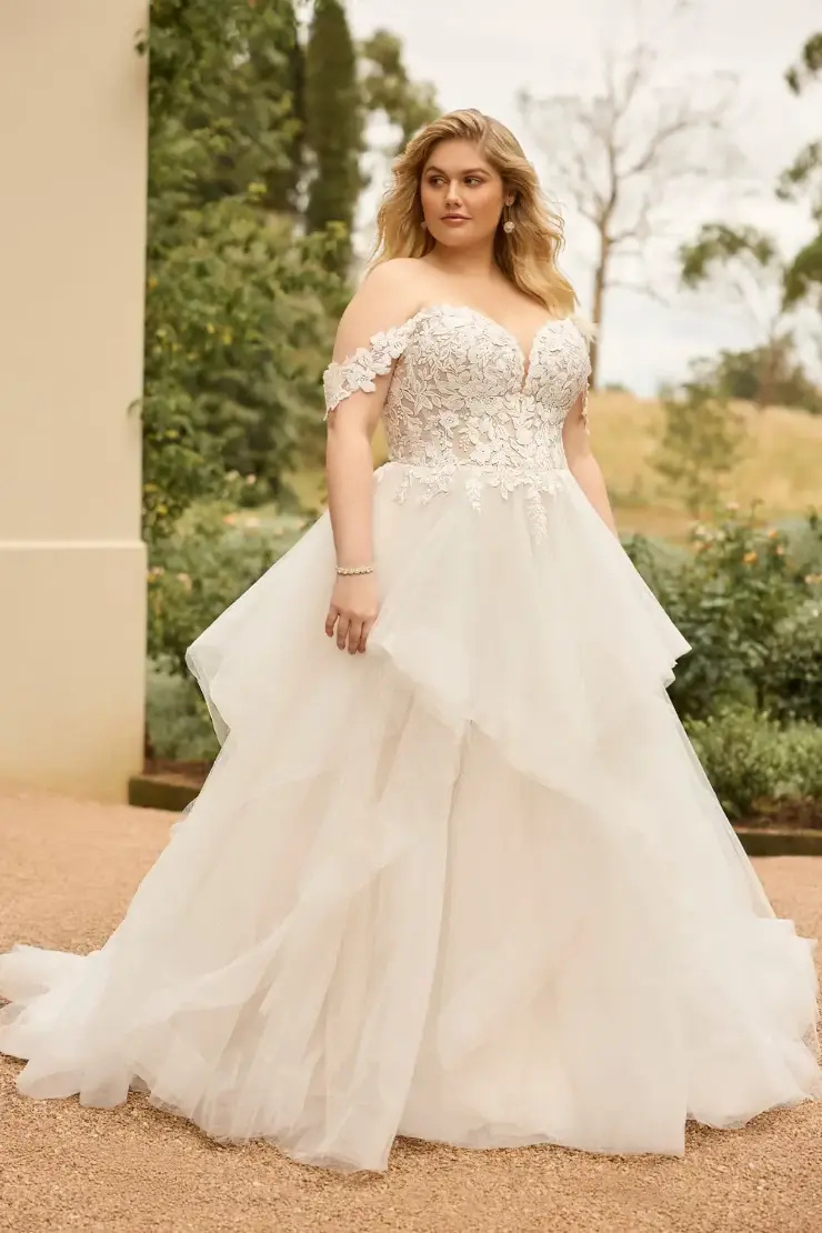 Modern Ball Gown With Magnificent Lace Bodice # Y3131