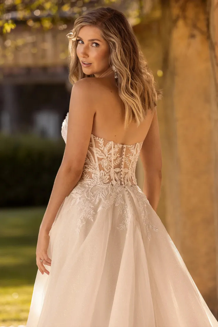 Glamorous Ball Gown With Sexy V-Neckline # Y3157