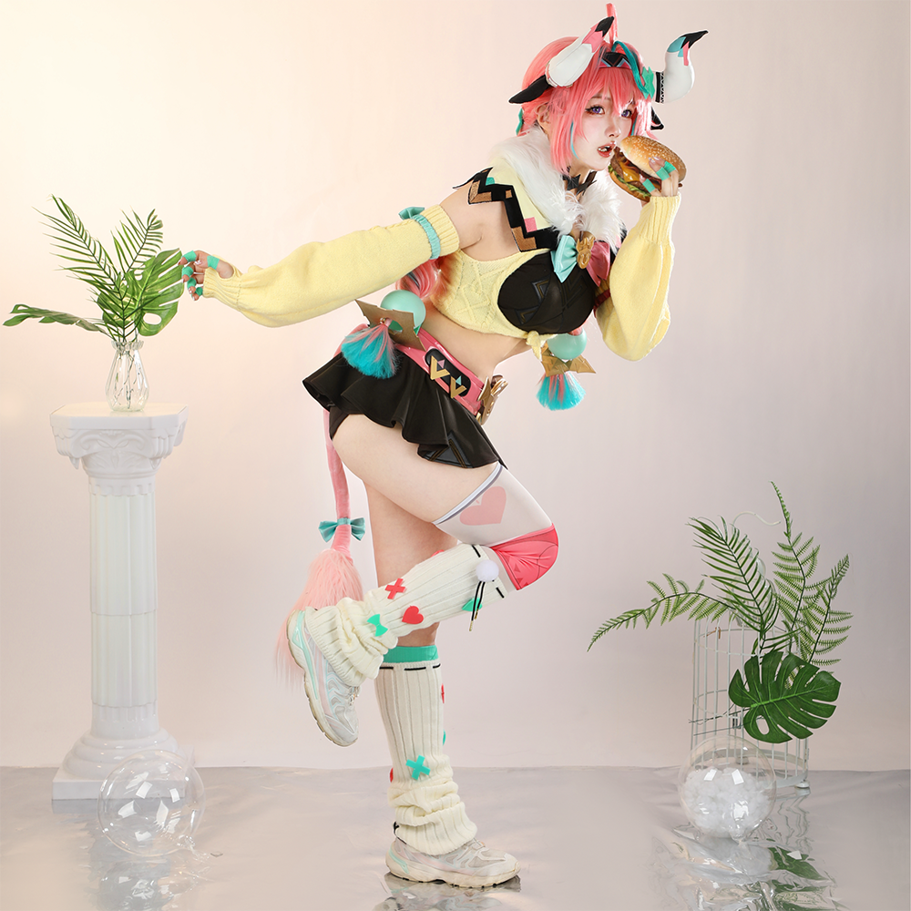 Genshin Impact Varesa Cosplay Costume