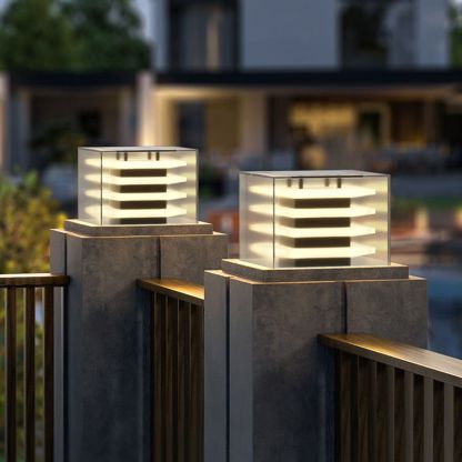 Riley Design Minimalistisk Rektangulär Solcell Metall LED Utomhusbelysning Trädgård