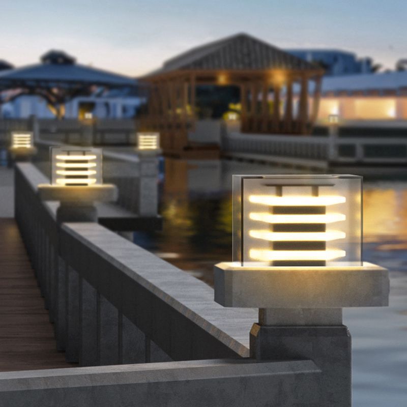 Riley Design Minimalistisk Rektangulär Solcell Metall LED Utomhusbelysning Trädgård