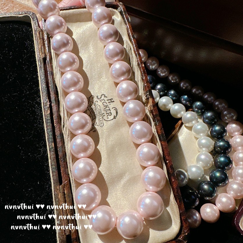 "Mermaid's Tears: Opulent Pearl Necklace"--13mm