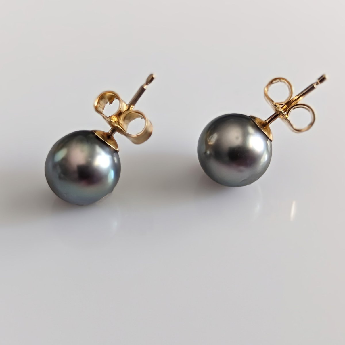 8-9mm Tahitian Pearl Stud Earrings