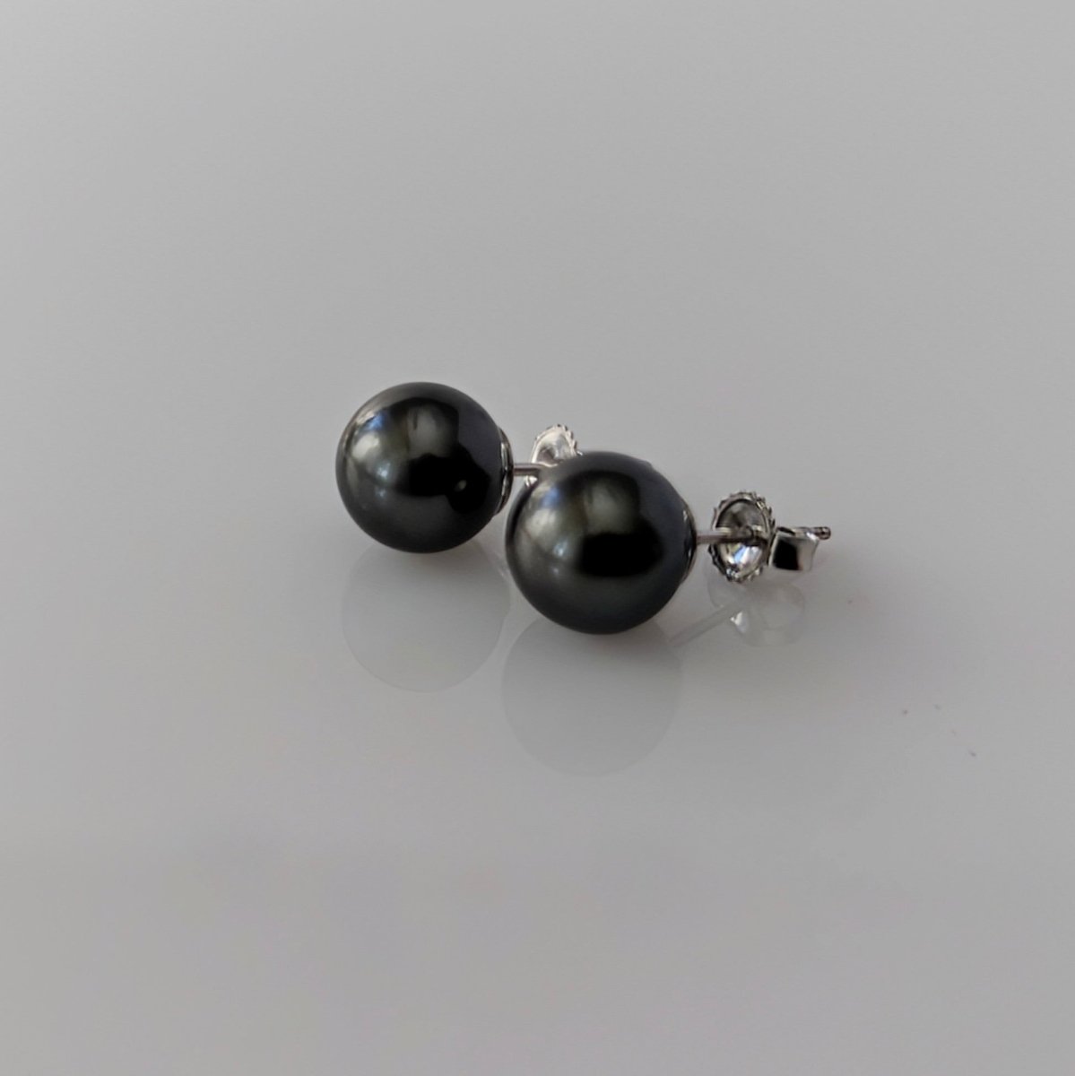 8-9mm DARK Tahitian Pearl Stud Earrings