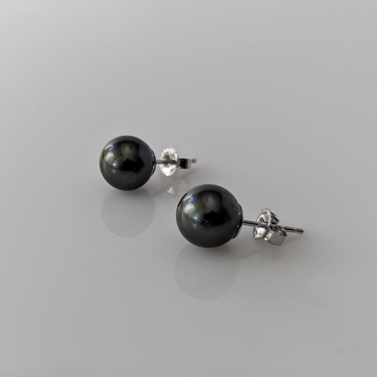 8-9mm DARK Tahitian Pearl Stud Earrings