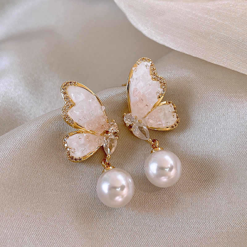 Temperament Butterfly Pearl Drop Earrings