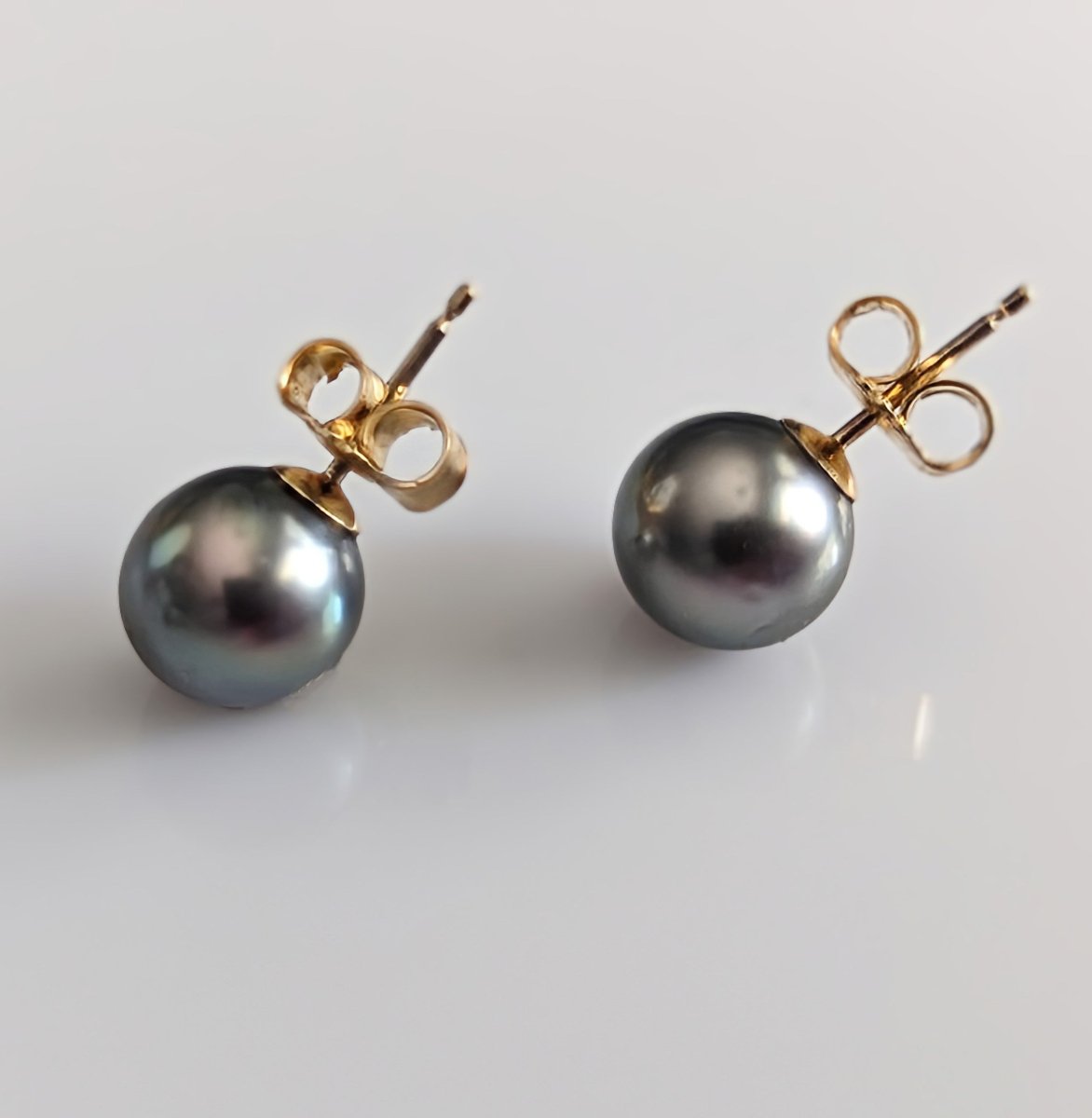 9-10mm Tahitian Pearl Stud Earrings
