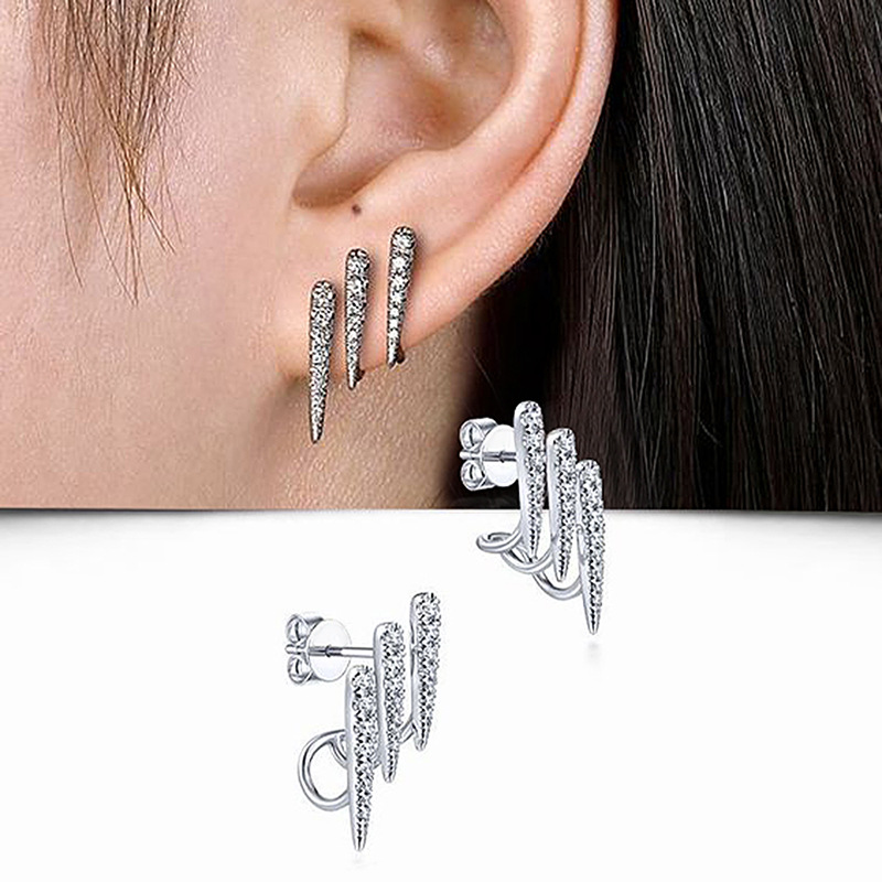 Stylish claw-shaped earrings 🎁 Buy 1, get 1 free!