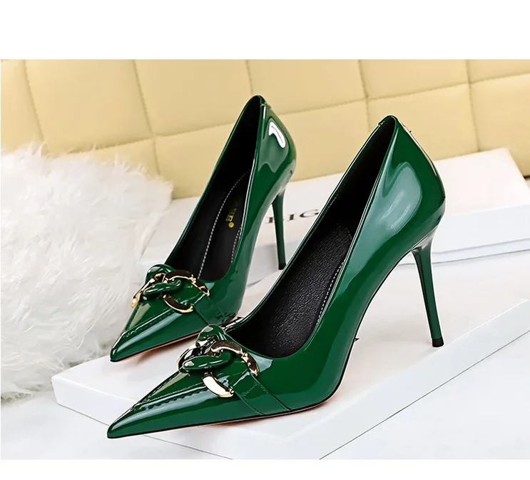 Shoes Fashion Women Pumps Patent Leather High Heels Metal Belt Buckle High Quality Pumps Women Party Shoes Stiletto