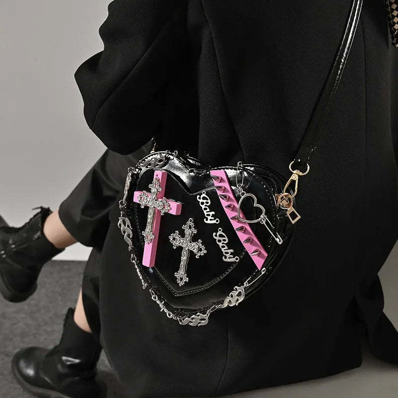 New Fashion Y2K Gothic Style Niche Design Women's Bag Internet Celebrity Popular Heartshaped Bag Hot Girl Cool Crossbody Bag