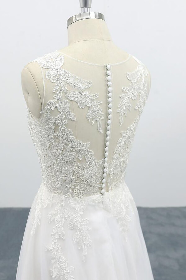 Elegant Long Appliques Lace Tulle A-line Wedding Dress