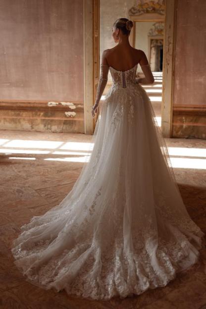 Strapless Long A Line Tulle Appliques Lace Floor Length Wedding Dress with Long Gloves