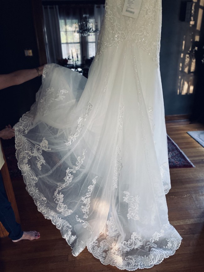 Long Lace Strapless Tulle Chapel Train Mermaid Wedding Dress