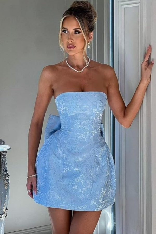 Strapless Short Ball Gown Sleeveless Lace up Jacquard Satin Homecoming Dress with Bow - CoCosBride