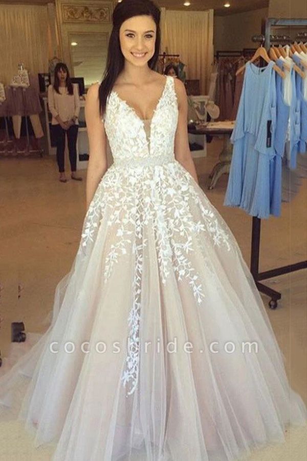 Elegant Long Appliques Lace V neck Tulle A line Wedding Dress