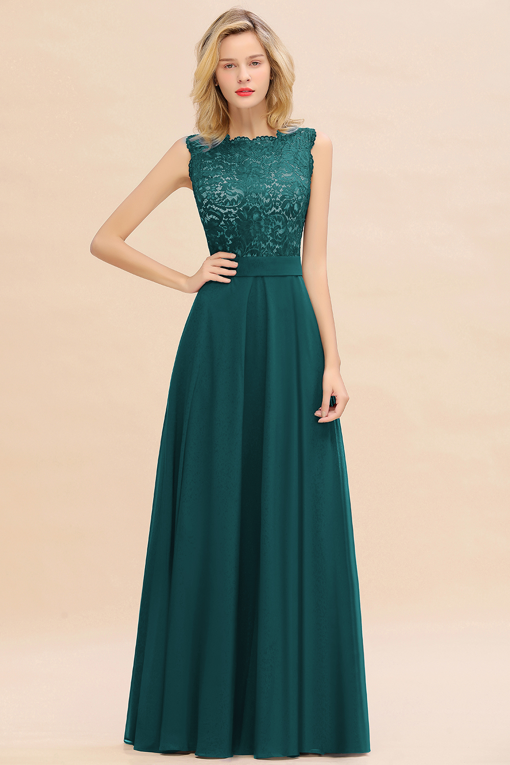 Exquisite Scoop Sleeveless A-line Bridesmaid Dress