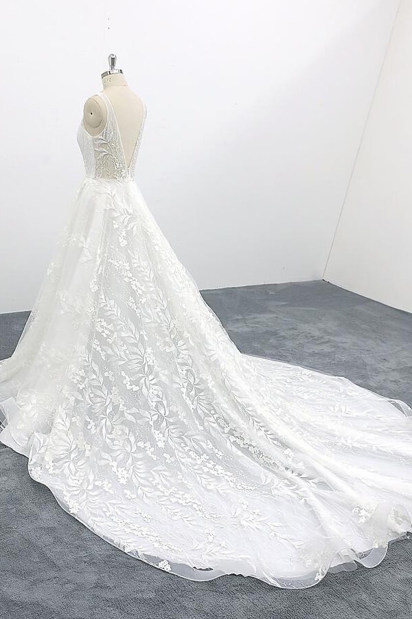 Elegant Long V-neck Appliques Lace Tulle A-line Wedding Dress