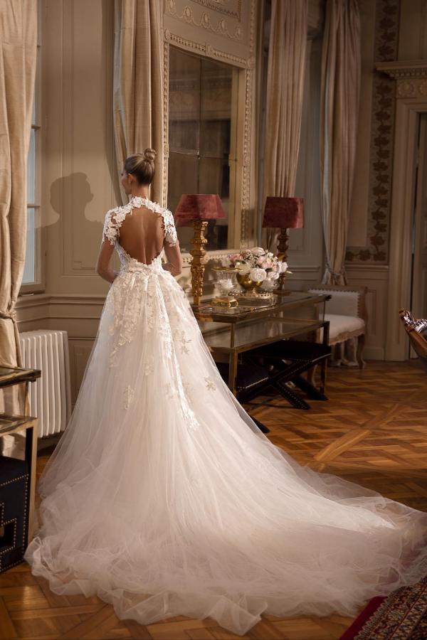 Elegant Long A-line High Neck Tulle Lace Backless Wedding Dress with Slit