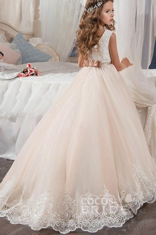 White Scoop Neck Sleeveless Ball Gown Flower Girls Dress
