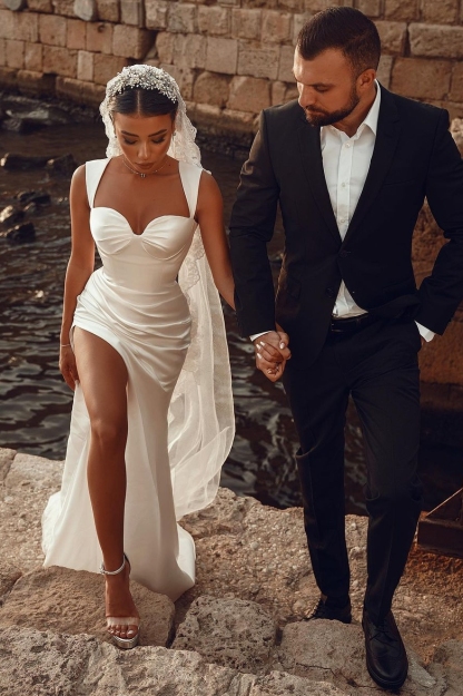 Elegant Long Mermaid Sweetheart Satin Wedding Dress with Slit