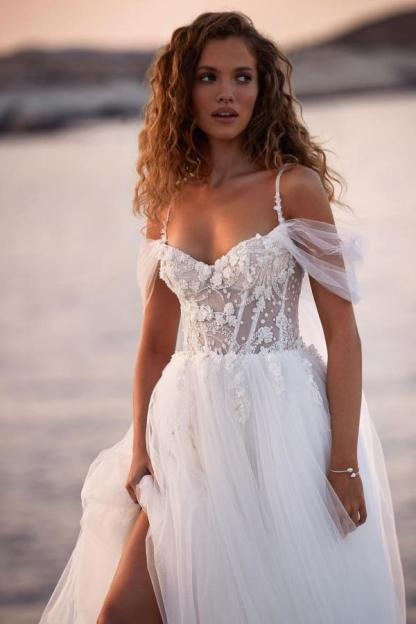 Boho Long A-line Off the Shoulder Tulle Lace Wedding Dresses