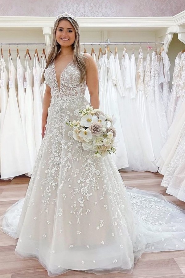 Luxury Long A-line V-neck Open Back Lace Wedding Dresses with Appliques Luxury Long A-line V-neck Open Back Lace Wedding Dresses with Appliques