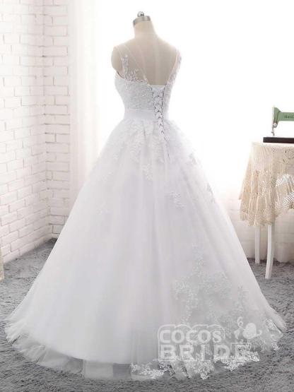 Elegant Long Tulle Lace-Up Ball Gown Wedding Dresses